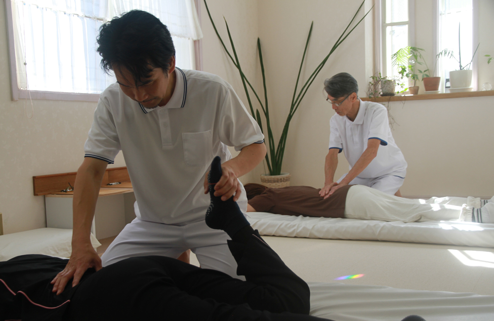 虹治療院　骨盤調整